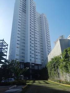 Departamento frente a la bahía