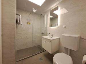 4M Apartments
