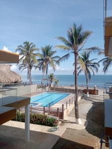 NAHIR apartamento de playa en condominio Palmar del viento