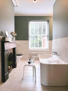 Riversdale House Bed & Breakfast