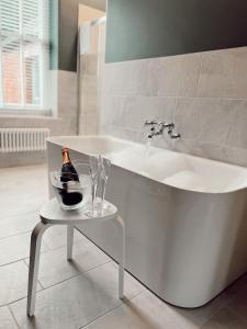 Riversdale House Bed & Breakfast