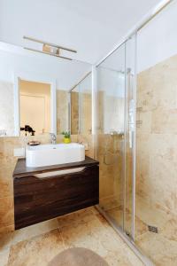 New stylish studio in the center