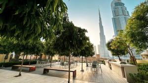 SmartStay at Burj Royale - Full Burj Khalifa View - Brand New Luxury Apartments