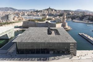 Appartements Splendide vue sur ND de la Garde et le Vieux Port : photos des chambres