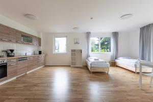 T&K Apartments - Bergisch Gladbach - 4 Comfortable Apartments - 18 min to Fair Messe Cologne