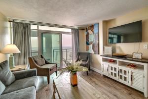 Oceanfront Myrtle Beach Condo with Pools and Hot Tubs