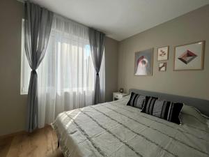 Sea Garden Apartment