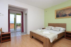 Studio with Terrace and Sea View room in Apartments with a parking space Gradac Makarska - 2784