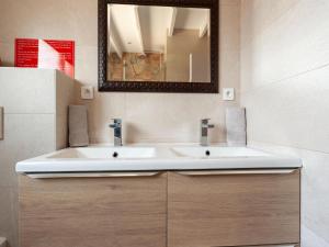 Maisons de vacances Villa Cannelle with private pool : photos des chambres