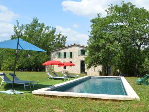 Nice holiday home in Saint Paul en For t with pool