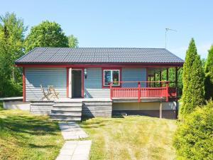 4 person holiday home in Hållnäs-By Traum
