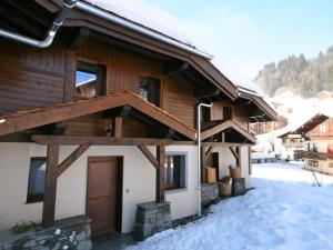 Chalets Chalet Les Gets, 5 pieces, 8 personnes - FR-1-454-104 : photos des chambres