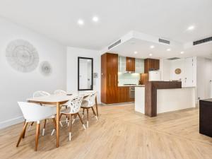 Cotton Beach Apartment 33 With Pool Views