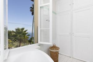 Villas Luxurious Villa With Sea View - Villa Oneiro : photos des chambres