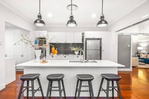 Evandale, 1920’s Historic ,Stunning and Modern home with amazing City views