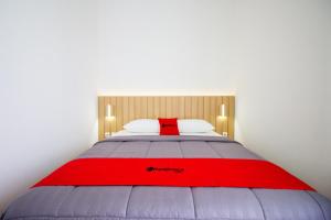 RedDoorz Plus near JCM Yogyakarta 2