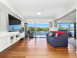 Sunset Waters Creekfront Apartment