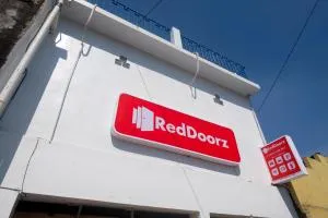 RedDoorz @ Jakal Atas KM 7 - 科贾扬