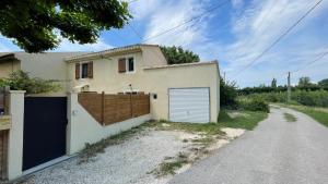 Maisons de vacances La petite maison des Alpilles : photos des chambres