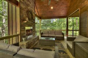 Papa Bear Lodge - Ubytování bez kategorie ve městě Blue Ridge