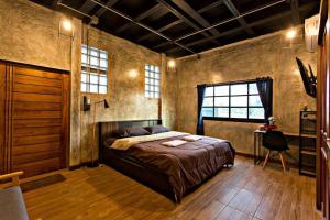 999 Box Resort