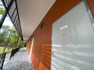 I AM Cottage เฮือนแก้วมณี