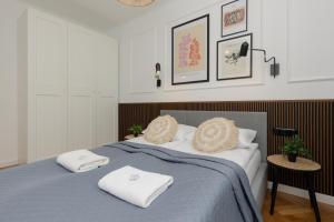 Stylish Apartment Nowolipie close to Warsaw Old Town Square by Renters