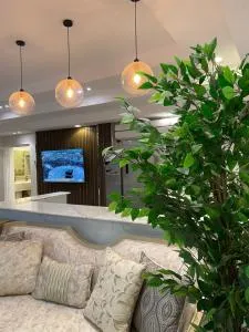 القمة العالية - Sūqah