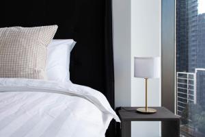 1 BRM, Southbank, Next to Crown, King Bed