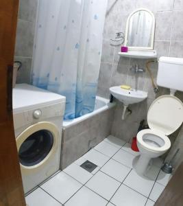 Warm & Welcoming Vele Residence