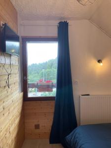 Appartements Maison L'Aiguille - Deux gites et chambres d'hotes au pied de la montagne a la station de Laye : photos des chambres