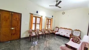 Kurumbalakotta Village Homestay - Padinjarathara