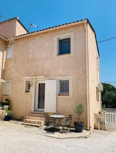 Appartements Le Meuble du Rouquier au coeur de la ville : photos des chambres