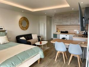 Appartements Centre-ville - Plage a pied - Calme - Parking : photos des chambres