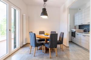 Quercianella Lovely Villa near the Sea WParking!