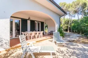 Quercianella Lovely Villa near the Sea W/Parking! - 奎尔西亚内拉