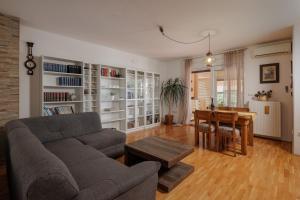 Seaview Garden Apartment Edi - Happy Rentals 