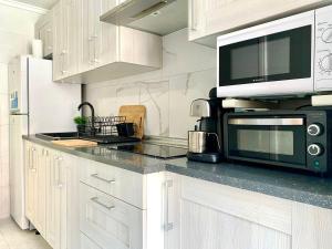 Torrevieja modern apartment with swimming pool