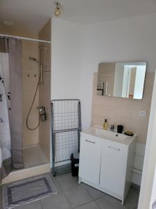 Appartements Appartement meuble Duplex T3. : photos des chambres