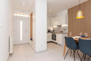 The Rose Garden Apartments 