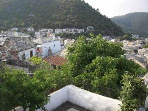ΠΑΝΑΓΙΑ ΠΑΡΑΔΟΣΙΑΚΟ ΣΠΙΤΙ