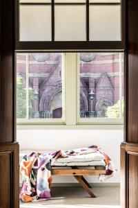 The Townhouse - Historic in the heart of Lton