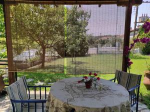 Summer House 150m from the beach for 5 persons.