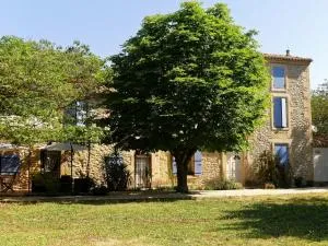 Mas du Puits Blanc - Meynes