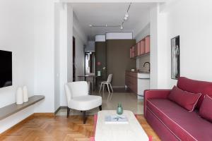 One-Bedroom Apartment room in Nileos House