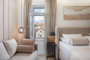 Le Prestige Luxury Rooms , Self Check-In, Minutes from Split Waterfront