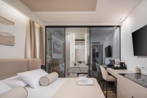 Le Prestige Luxury Rooms , Self Check-In, Minutes from Split Waterfront