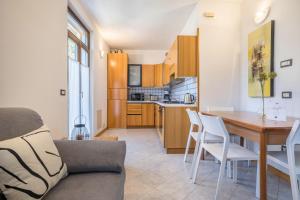 Apartamento con balcón