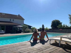 Villas Large house with pool in Perigueux : photos des chambres