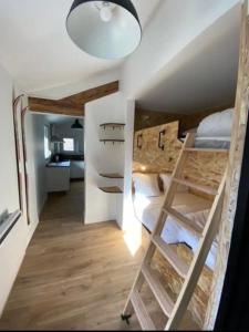 Appartements Le Chalet - Appartement 5 personnes avec parking : photos des chambres